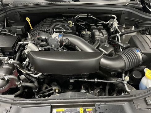 Used 2024 Dodge Durango GT image 40