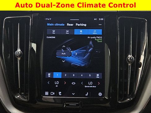 Used 2022 Volvo XC60 B5 R-Design w/ Advanced Package image 23