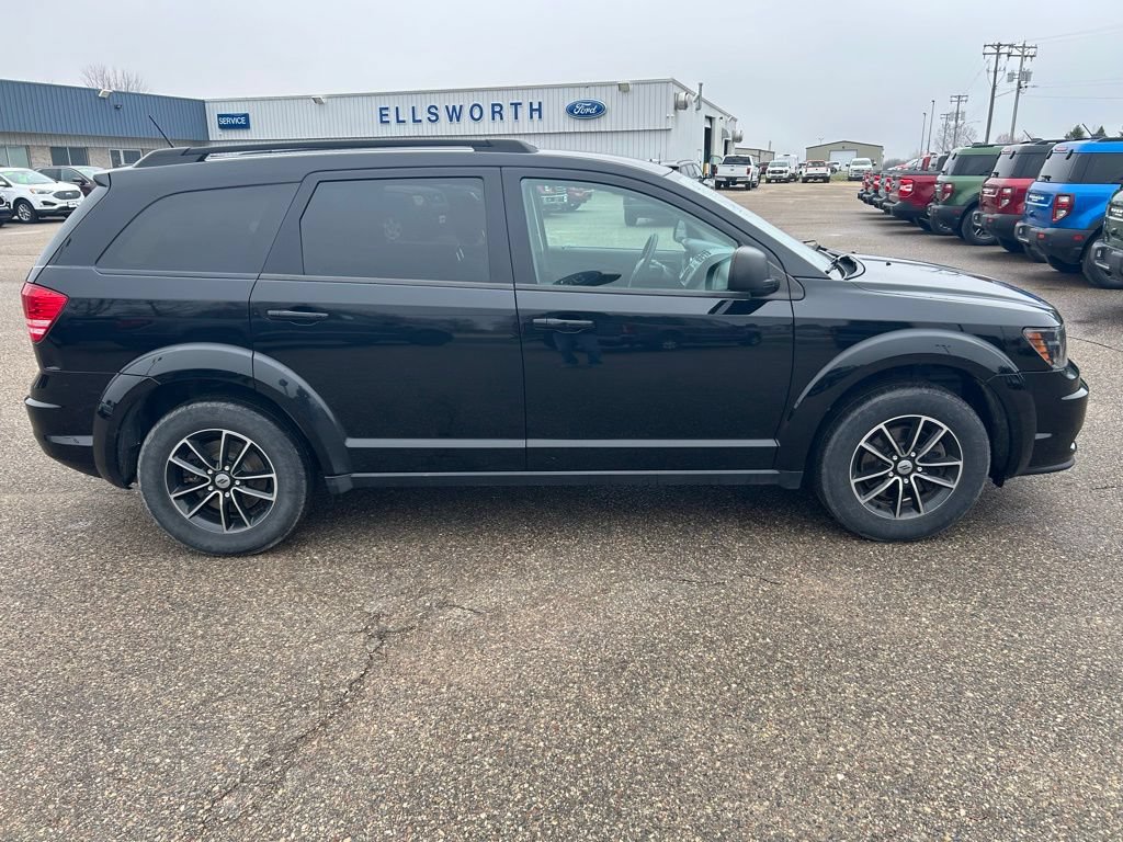 Used 2018 Dodge Journey SE w/ Blacktop Package FWD image 8