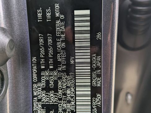 Used 2021 Toyota 4Runner SR5 image 35