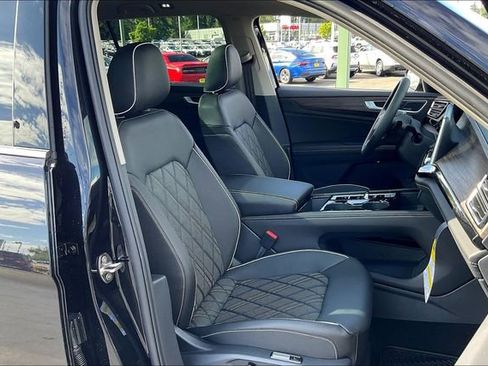 New 2025 Volkswagen Atlas SEL Premium R-Line image 28