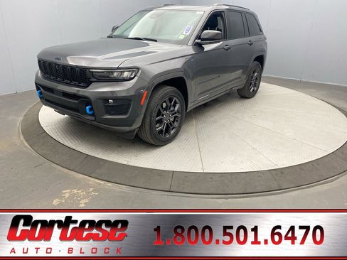 Used 2023 Jeep Grand Cherokee 30th Anniversary AWD/4WD image 1