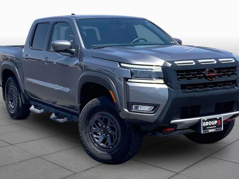Used 2025 Nissan Frontier PRO-4X w/ Pro Premium Package AWD/4WD image 3