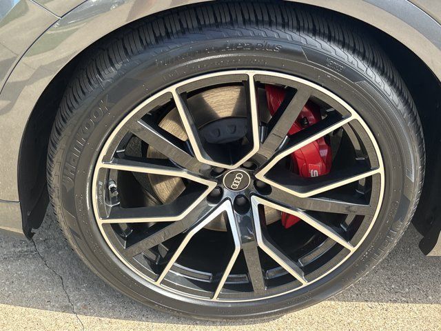 Used 2022 Audi SQ8 Prestige AWD/4WD image 15