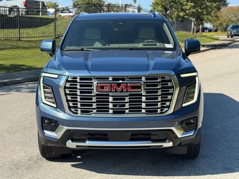 New 2026 GMC Yukon XL Denali w/ Advanced Technology Package image 9