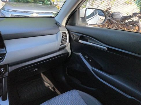 Used 2026 Kia Seltos LX FWD image 16