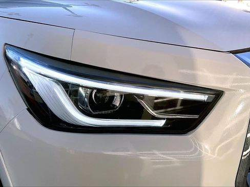 Used 2019 INFINITI QX80 Luxe w/ All-Season Package image 29