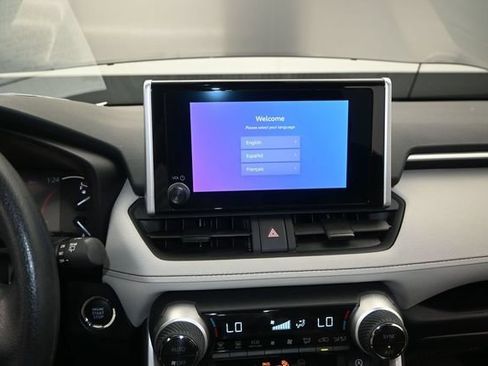Used 2024 Toyota RAV4 XLE w/ Convenience Package FWD image 9