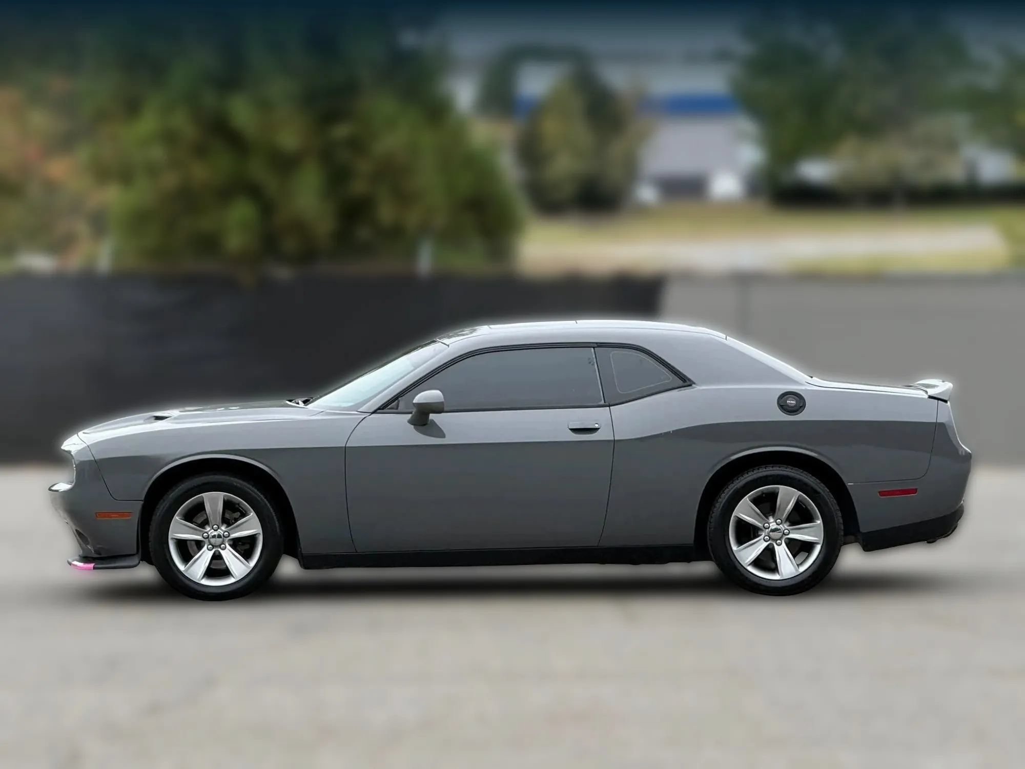 Used 2018 Dodge Challenger SXT RWD image 8