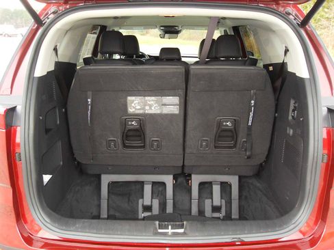 Used 2024 Kia Carnival SX image 18