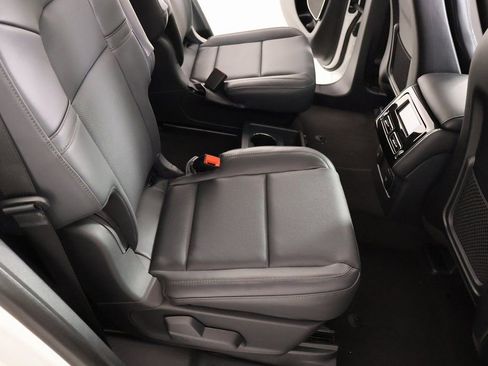 New 2026 Lincoln Aviator AWD w/ Jet Appearance Package image 15