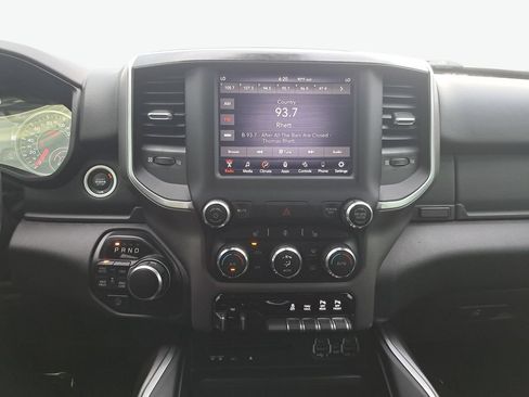 Used 2019 RAM 1500 Big Horn AWD/4WD image 18