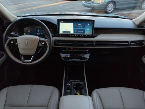 Used 2025 Lincoln Corsair Grand Touring w/ Equipment Group 301A image 15