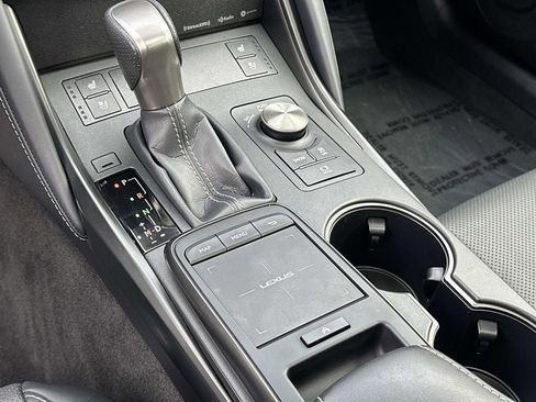 Used 2022 Lexus IS 350 F Sport w/ Navigation Package image 15