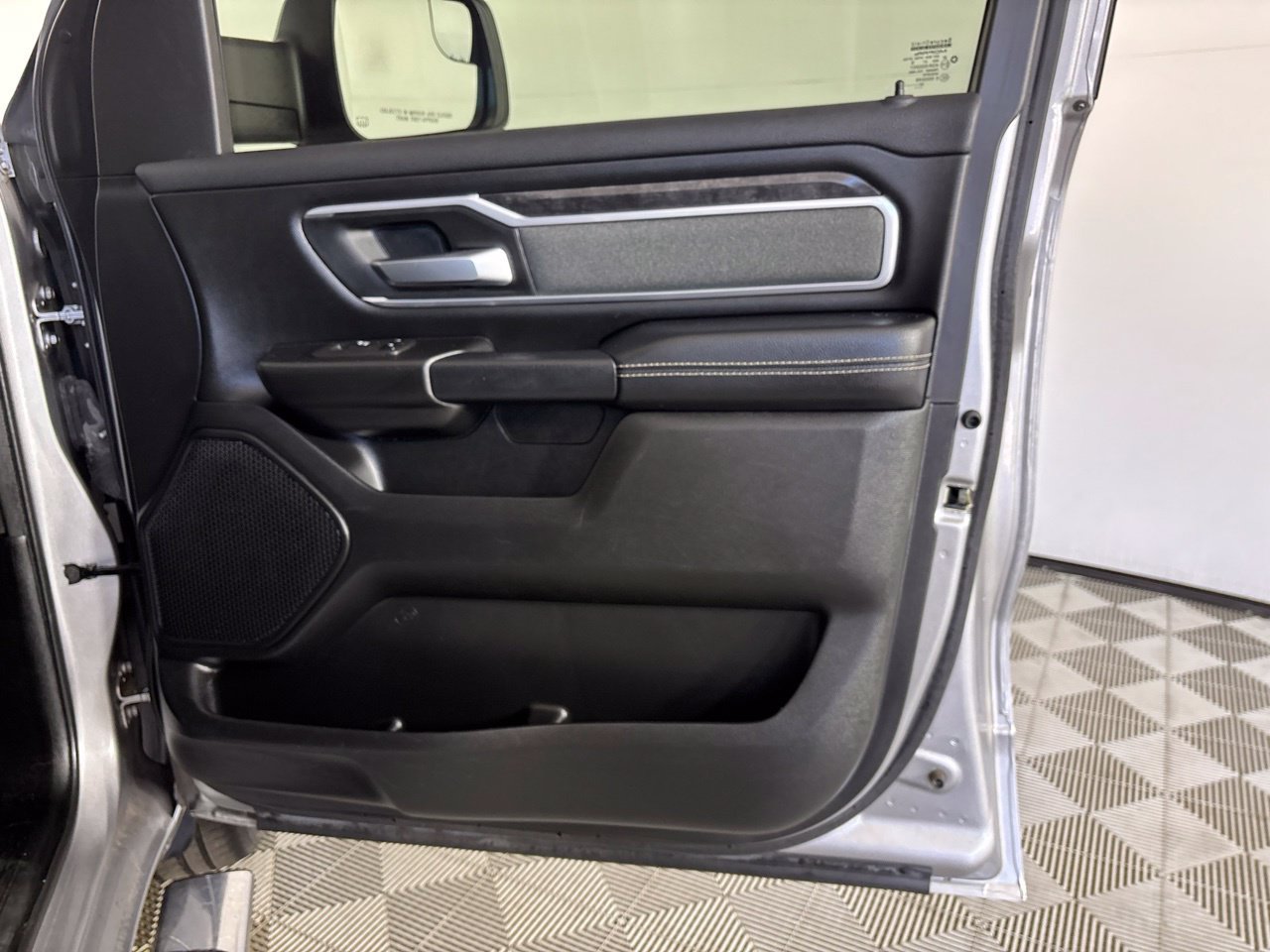 Used 2022 RAM 1500 Big Horn RWD image 28