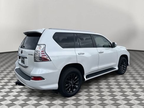 Used 2020 Lexus GX 460 Premium w/ Premium Package image 5