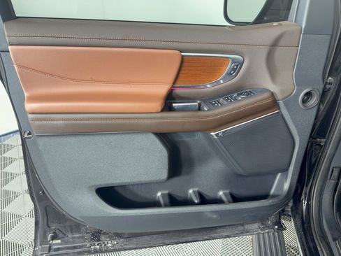 Used 2025 Ford Expedition King Ranch AWD/4WD image 14