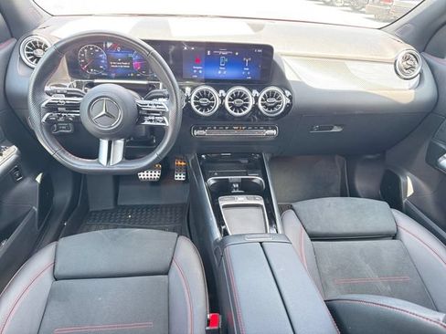 Used 2025 Mercedes-Benz GLA 250 4MATIC image 15