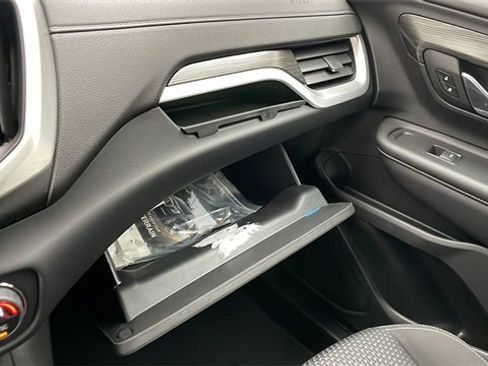 Certified 2023 GMC Terrain SLE w/ Driver Convenience Package image 27