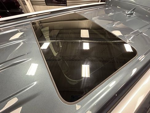 Used 2022 Kia Carnival SX Prestige image 56