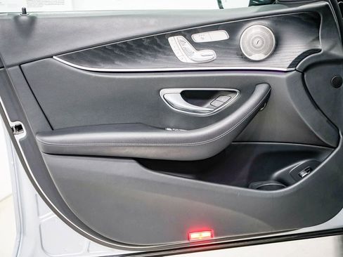 Used 2022 Mercedes-Benz E 350 E 350 image 19