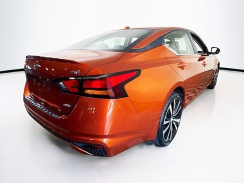 Certified 2022 Nissan Altima 2.5 SR image 5