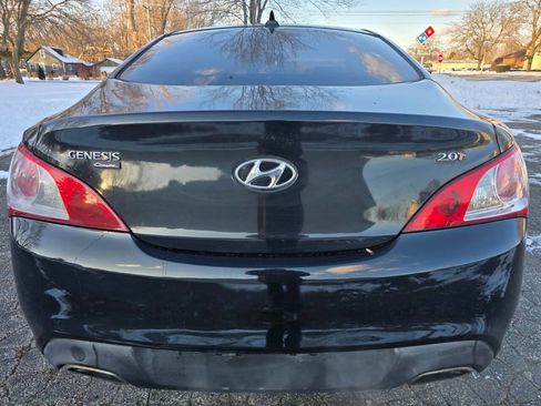 Used 2011 Hyundai Genesis 2.0T image 8