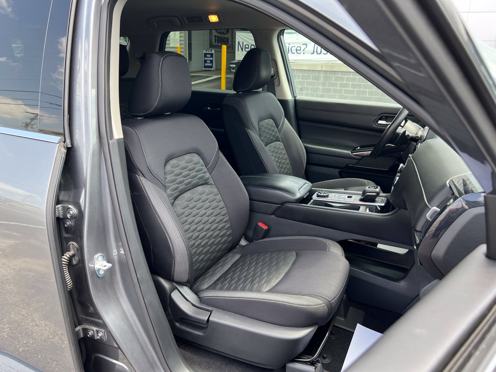 Used 2022 Nissan Pathfinder SV AWD/4WD image 50