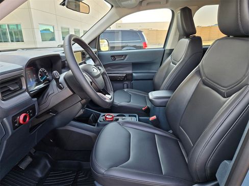 Used 2023 Ford Maverick Lariat w/ Lariat Luxury Package image 9