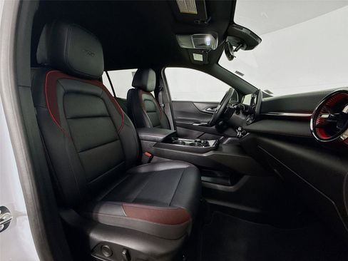 Used 2025 Chevrolet Equinox RS w/ Safety and Technology Package image 29