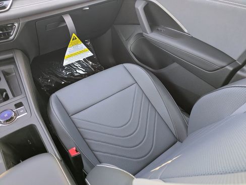 New 2026 Volkswagen Tiguan SE R-Line FWD image 17