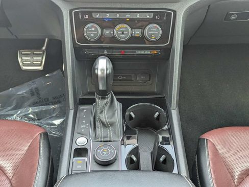 Used 2022 Volkswagen Atlas Cross Sport SEL Premium R-Line AWD/4WD image 18