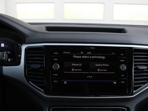 Used 2023 Volkswagen Atlas SE w/ Black Wheel Package image 15