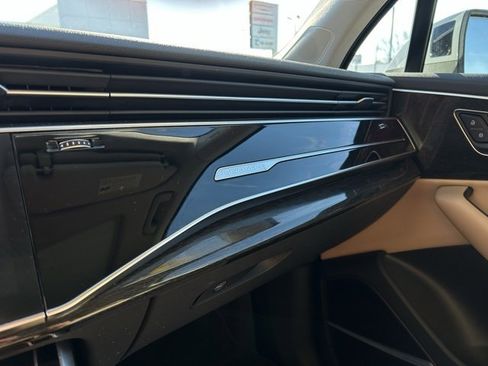 Used 2021 Audi Q7 2.0T Premium Plus w/ Premium Plus Package image 49