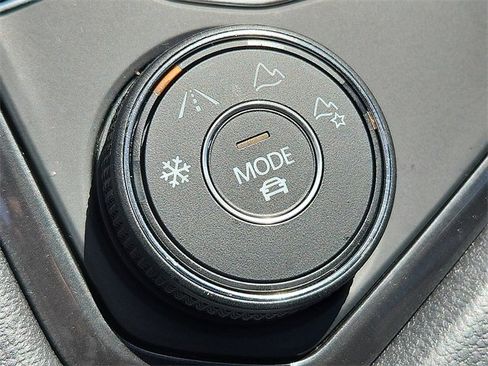 Certified 2023 Volkswagen Tiguan S image 26