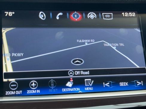 Used 2017 Cadillac XT5 Platinum image 24