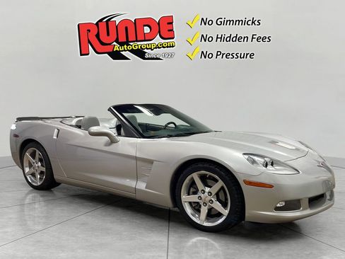Used 2005 Chevrolet Corvette Convertible w/ Preferred Equipment Group RWD image 8