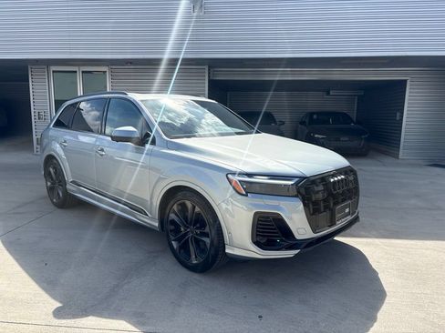 Certified 2026 Audi Q7 3.0T Premium Plus w/ Premium Plus Package AWD/4WD image 3