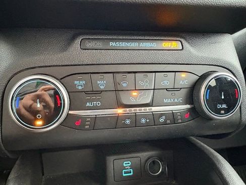 Used 2023 Ford Escape Active image 19