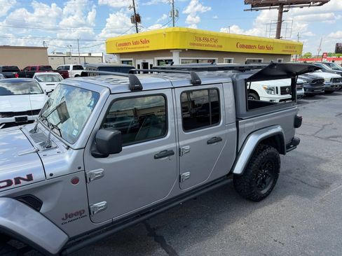 Used 2020 Jeep Gladiator Rubicon AWD/4WD image 16