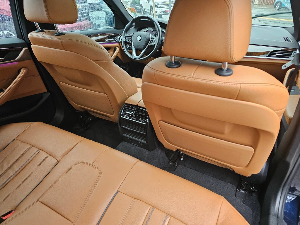 Used 2018 BMW 530e RWD image 17