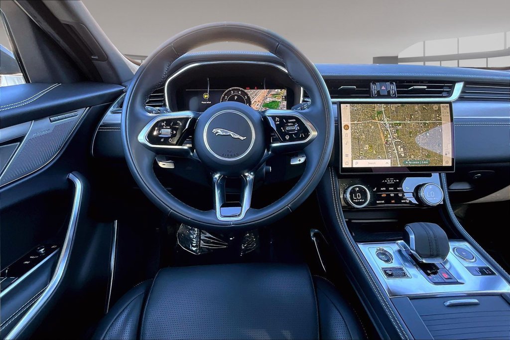 Used 2024 Jaguar F-PACE R-Dynamic S AWD/4WD image 8