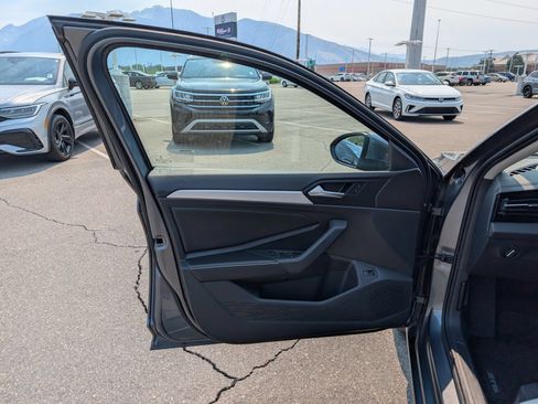 Used 2026 Volkswagen Jetta S FWD image 11