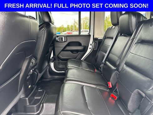 Used 2020 Jeep Wrangler Unlimited Sahara AWD/4WD image 19