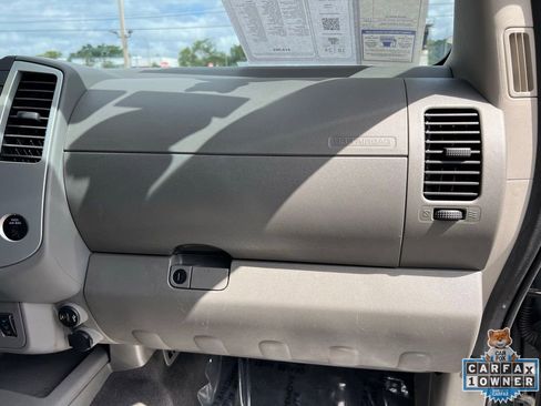 Used 2020 Nissan Frontier SV image 54