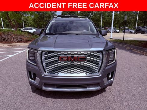 Used 2022 GMC Yukon Denali AWD/4WD image 2