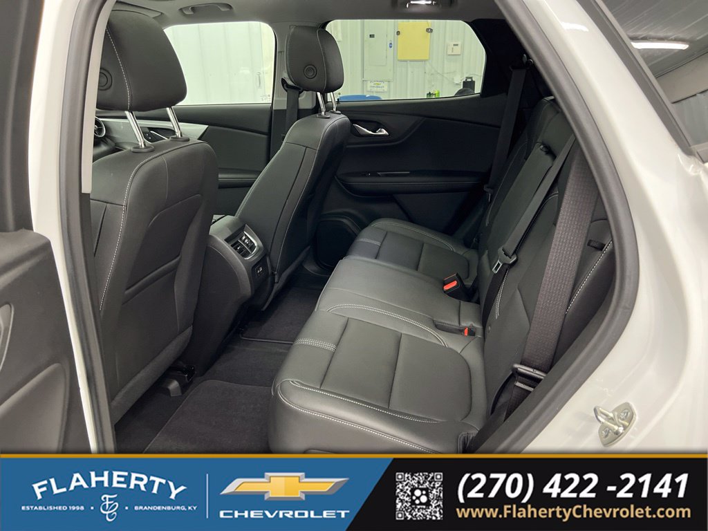 Used 2025 Chevrolet Blazer LT w/ Midnight/Sport Edition FWD image 11