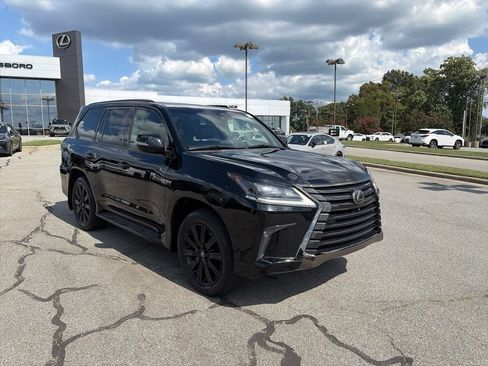 Used 2021 Lexus LX 570 4WD w/ Inspiration Series #2 image 5