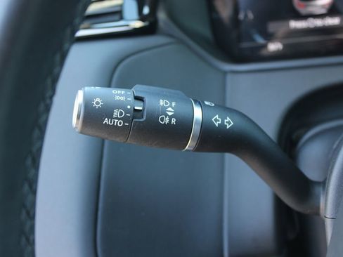 Used 2025 Land Rover Range Rover Velar Dynamic SE AWD/4WD image 37