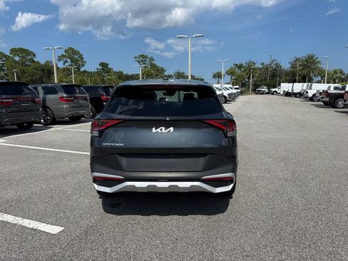 Used 2025 Kia Sportage EX FWD image 4
